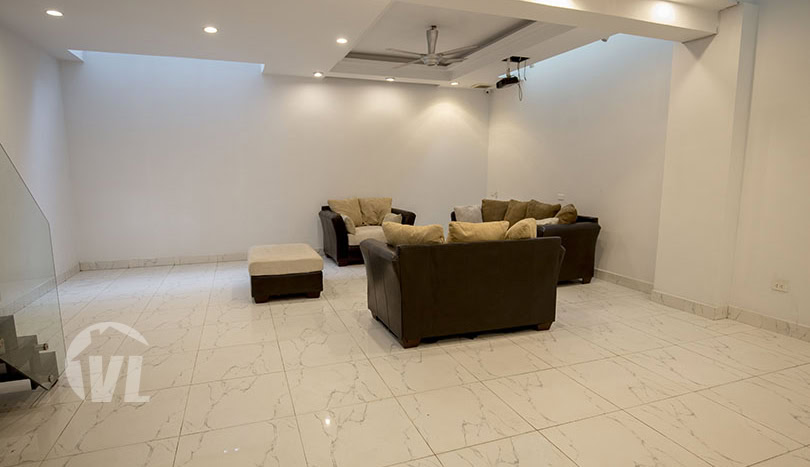 Modern and airy 3 bed villa to rent in Vinhomes Riverside