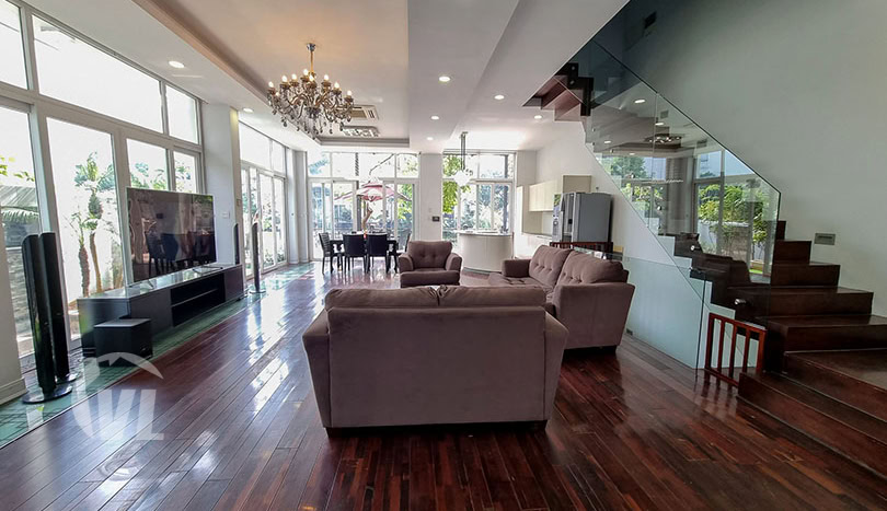 Modern and airy 3 bed villa to rent in Vinhomes Riverside
