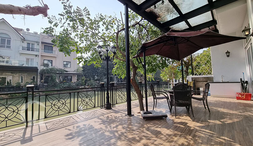 Modern and airy 3 bed villa to rent in Vinhomes Riverside