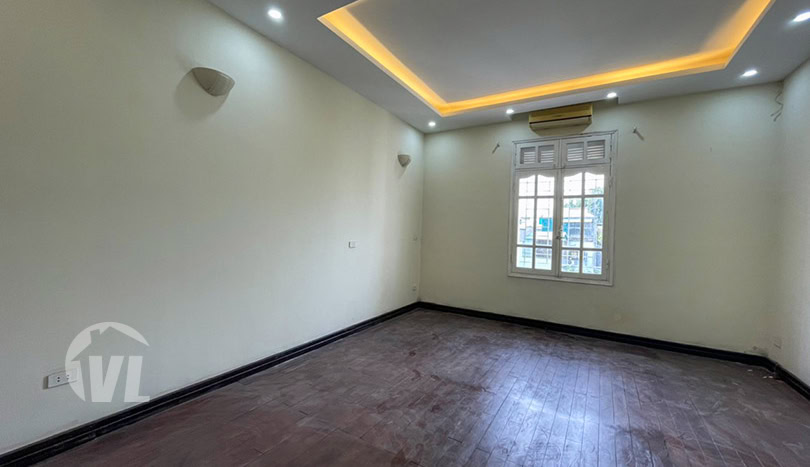 Swimming pool villa with garden and car access in Tay Ho