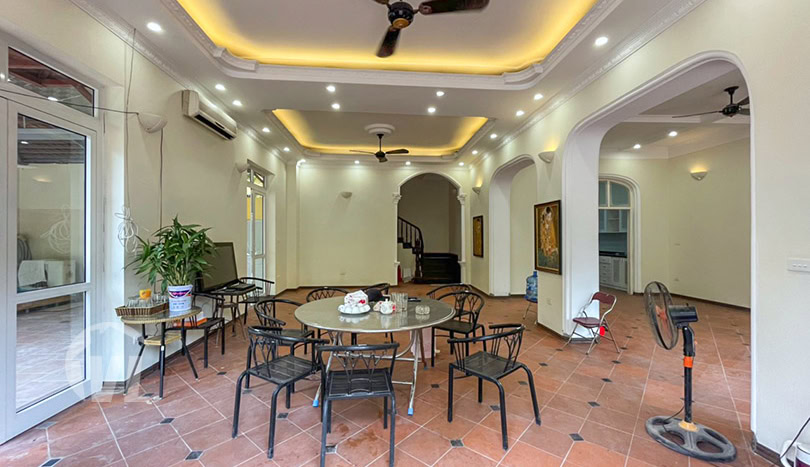 Swimming pool villa with garden and car access in Tay Ho
