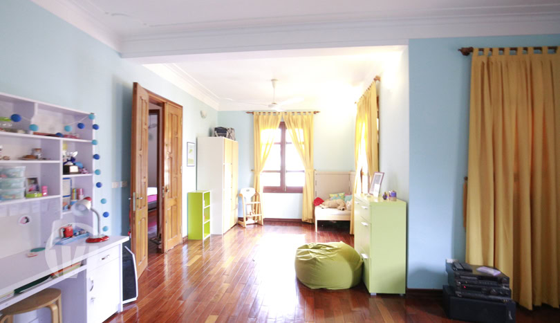 Corner villa to rent with swimming pool in Tay Ho
