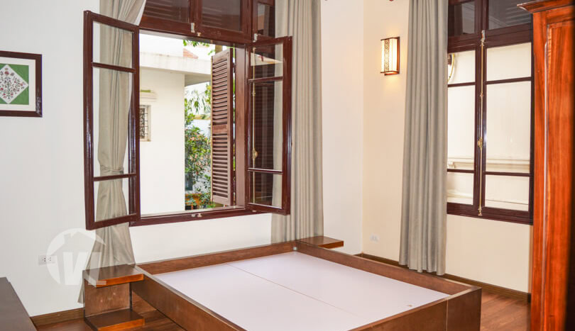 Fully furnished house to rent with garden in Tay Ho district