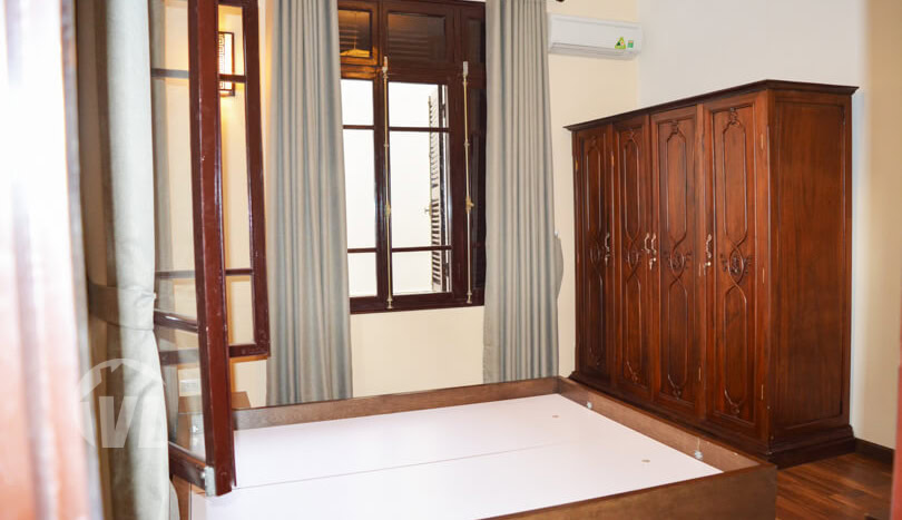 Fully furnished house to rent with garden in Tay Ho district