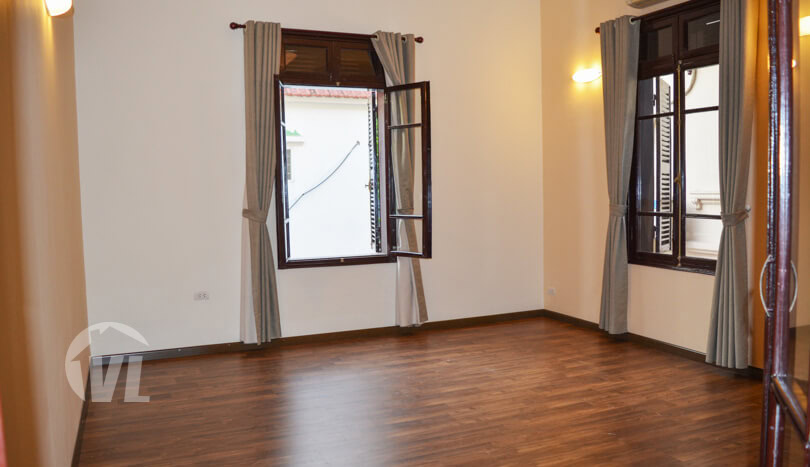 Fully furnished house to rent with garden in Tay Ho district