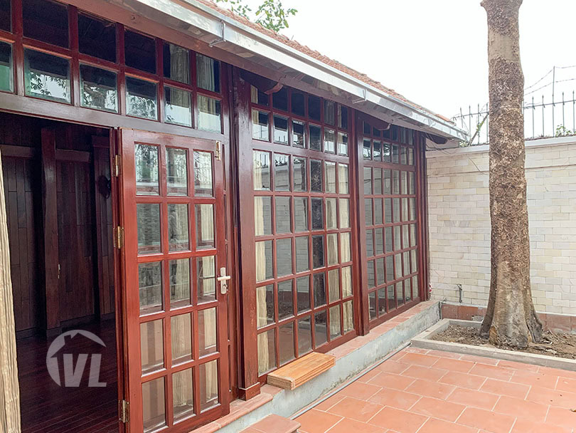 333 Large 5 bed villa to rent in Ciputra close to UNIS