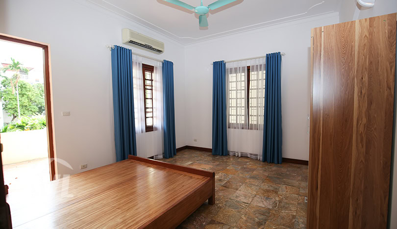 Furnished 4 beds house to let with garden in Hanoi Tay Ho district