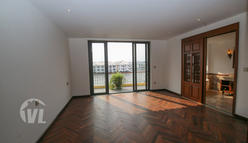 Furnished house with garden and lake view in Hanoi Tay Ho district