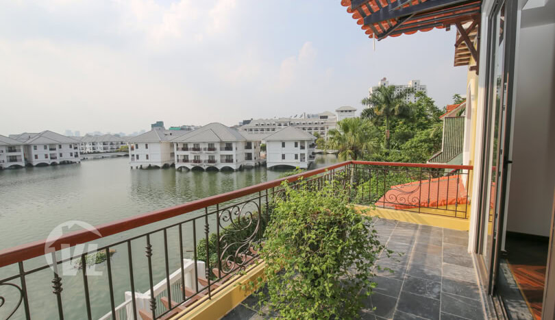 Furnished house with garden and lake view in Hanoi Tay Ho district