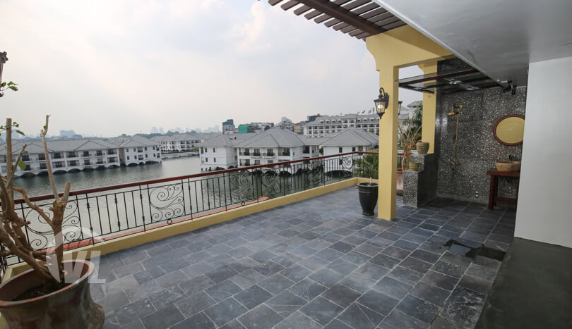 Furnished house with garden and lake view in Hanoi Tay Ho district