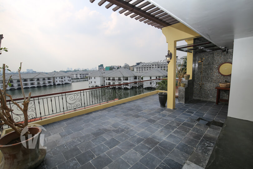333 Furnished house with garden and lake view in Hanoi Tay Ho district