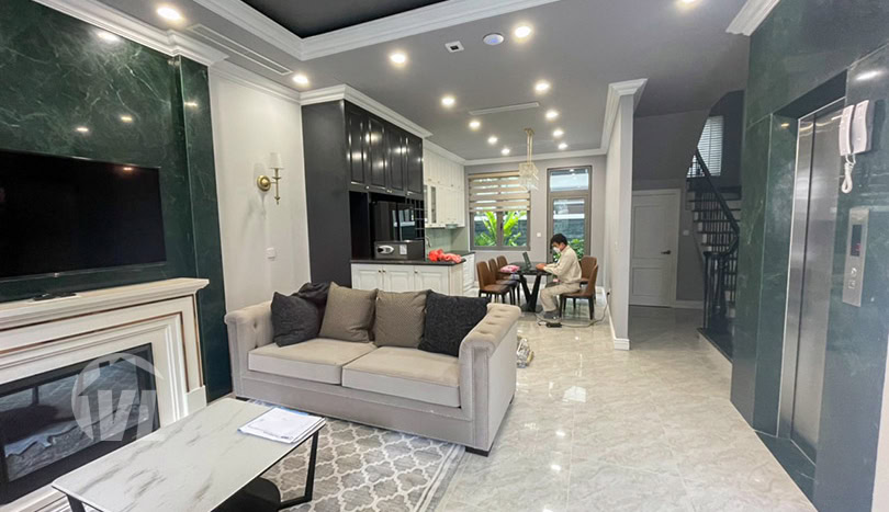 New 3 beds house with elevator to rent in Vinhomes Harmony