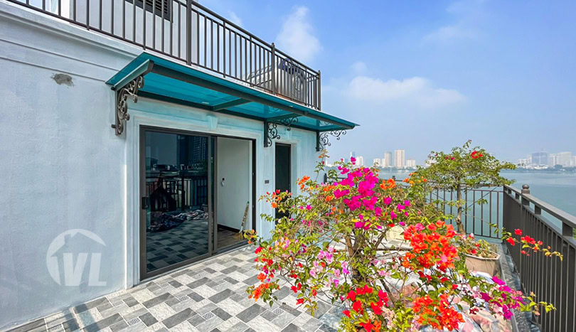 New 6 bedroom house to rent in Tay Ho with West Lake View