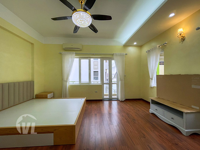 333 New furnished 5 beds house to rent in Tay Ho district