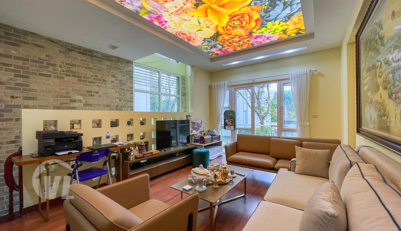 New furnished 5 beds house to rent in Tay Ho district