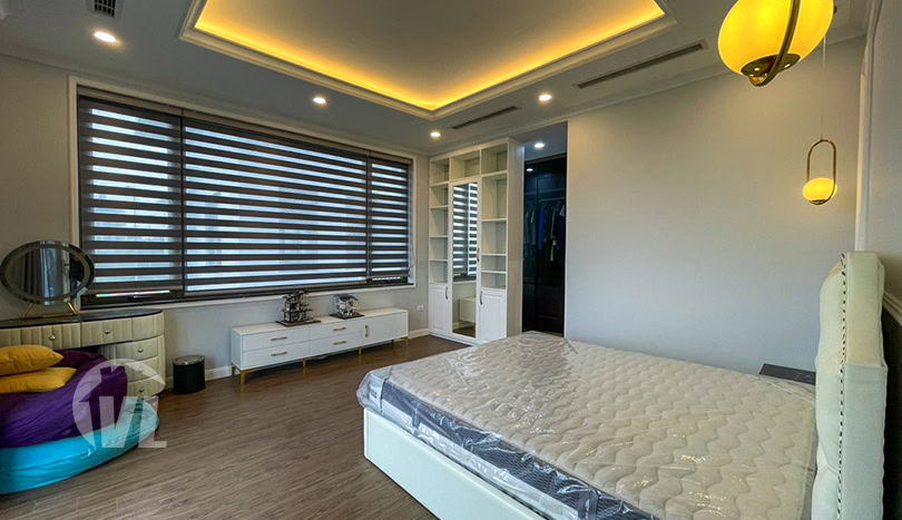 Villa with garden close to the French School in Hanoi Long Bien