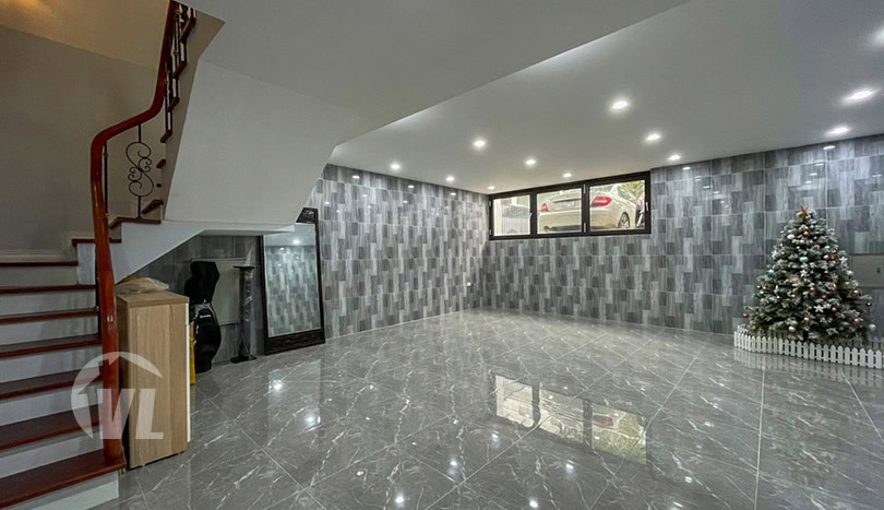 Villa with garden close to the French School in Hanoi Long Bien