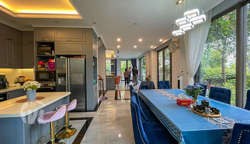 Villa with garden close to the French School in Hanoi Long Bien