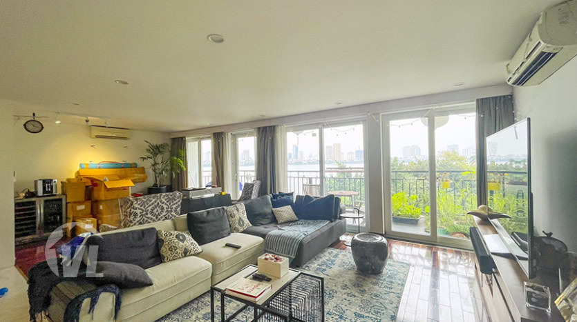 Duplex 4 bedroom apartment to rent on the West Lake in Tay Ho