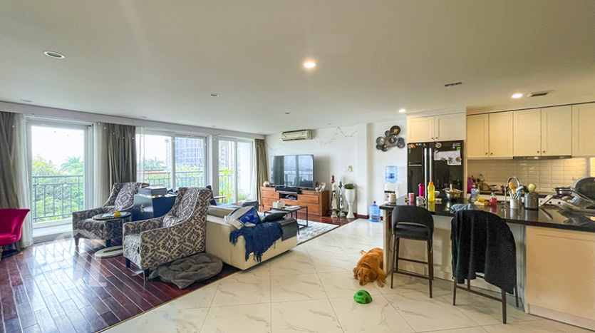 Duplex 4 bedroom apartment to rent on the West Lake in Tay Ho