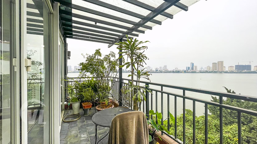 Duplex 4 bedroom apartment to rent on the West Lake in Tay Ho