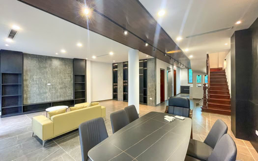 duplex apartment on the West Lake between Ciputra and Tay Ho