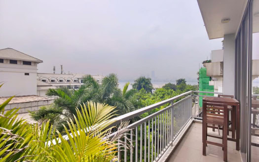 Lake view 2 bedroom apartment for rent on Tu Hoa street