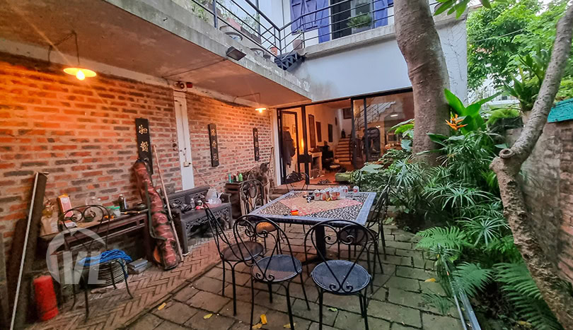 Beautiful house with garden to rent in Long Bien close to LFAY