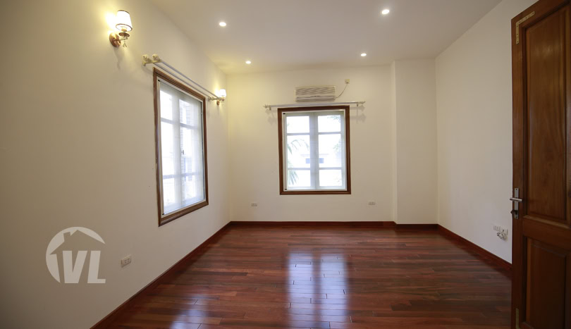 Large 4 beds 4 baths garden villa to rent in Tay Ho district