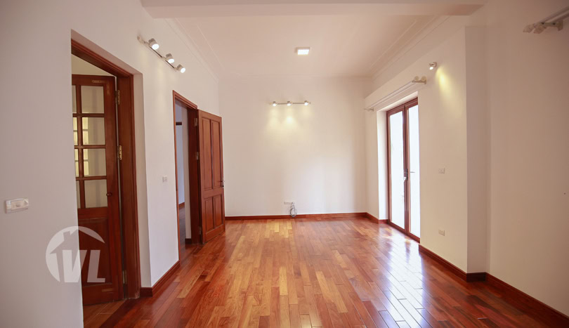 Large 4 beds 4 baths garden villa to rent in Tay Ho district