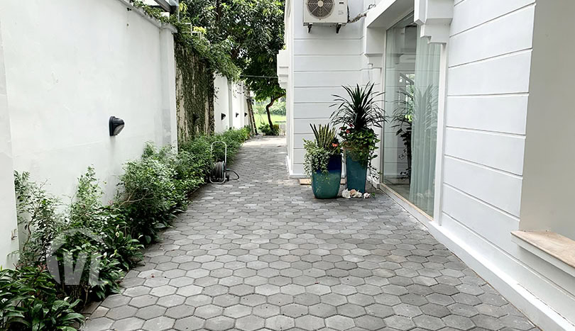 Large furnished 5 beds villa to rent in Ciputra T Block