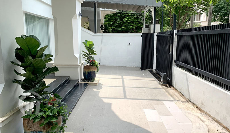 Large furnished 5 beds villa to rent in Ciputra T Block