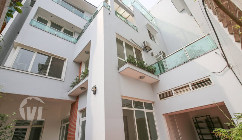 Modern house with car access in Tay Ho close to the West Lake