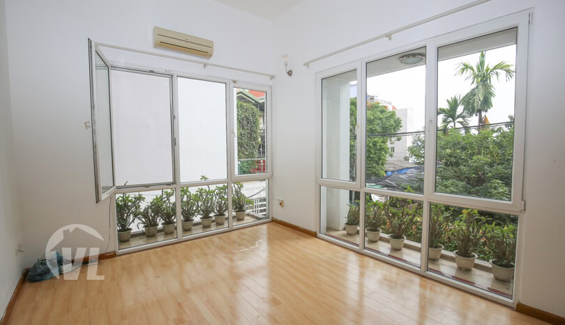 Modern house with car access in Tay Ho close to the West Lake