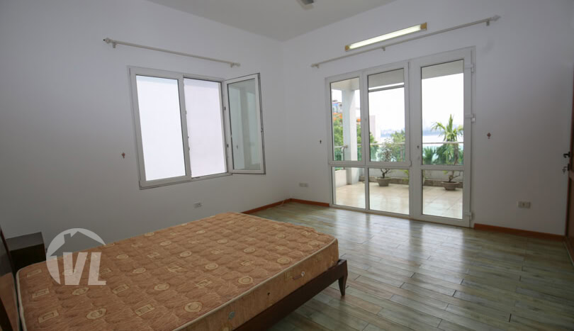 Modern house with car access in Tay Ho close to the West Lake