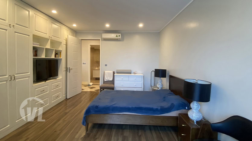 Splendid 4 bedrooms flat to lease in the Link Ciputra Hanoi