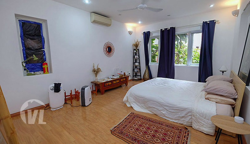 Cosy 4 beds house with yard in Tay Ho district