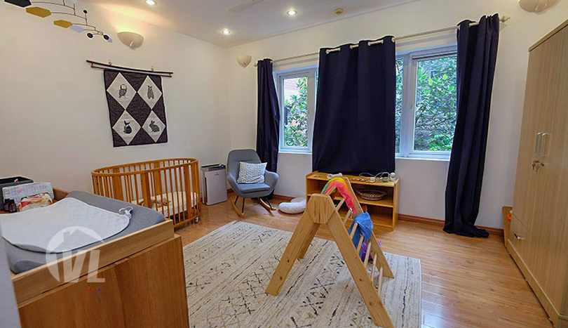 Cosy 4 beds house with yard in Tay Ho district