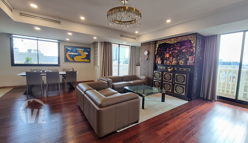 Renovated 3 bedrooms flat to rent in Hoan Kiem district