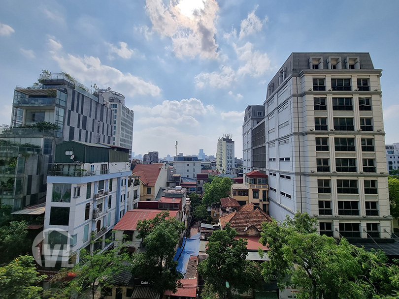 333 Renovated 3 bedrooms flat to rent in Hoan Kiem district