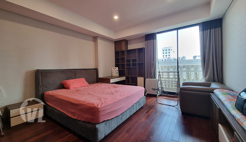 Renovated 3 bedrooms flat to rent in Hoan Kiem district