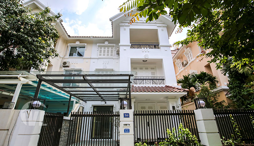 Renovated 5 bedrooms house for lease in Ciputra Hanoi