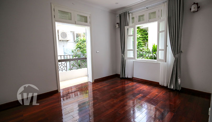 Renovated 5 bedrooms house for lease in Ciputra Hanoi