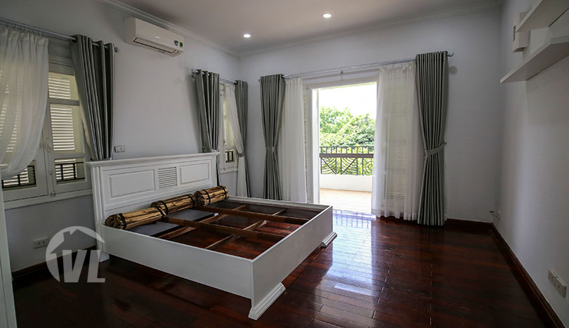 Renovated 5 bedrooms house for lease in Ciputra Hanoi