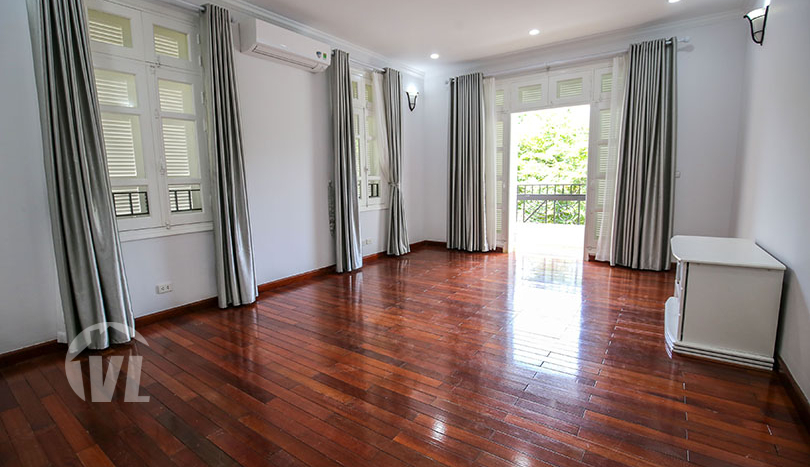 Renovated 5 bedrooms house for lease in Ciputra Hanoi