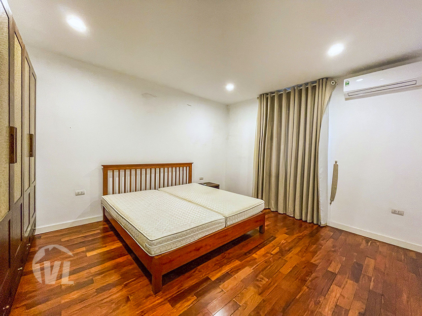 333 Spacious 3 bedrooms apartment with West Lake view in Tay Ho