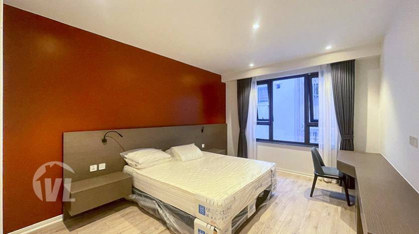 220 sq m first class 3 bedrooms apartment to lease in Tay Ho area