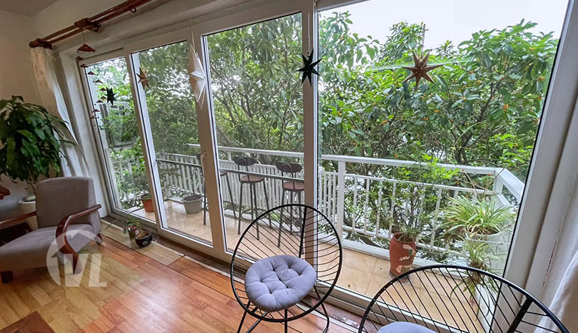 Furnished 3 bedrooms apartment for rent in Truc Bach area