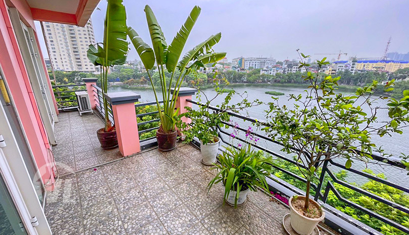 Lake view apartment with terrace to rent in Truc Bach