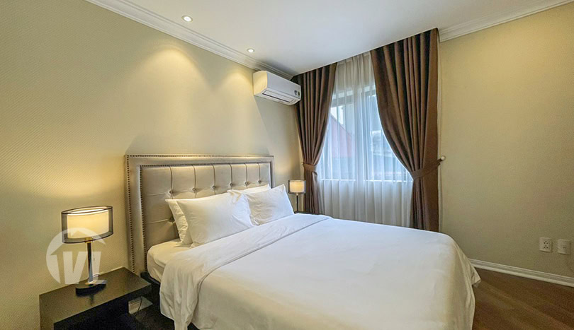 Refurbished 3 beds apartment with pool and fitness in Truc Bach